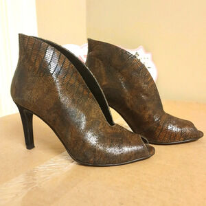 J.Renee' Rilla Suede Stiletto Heel Bootie Sz, 7M